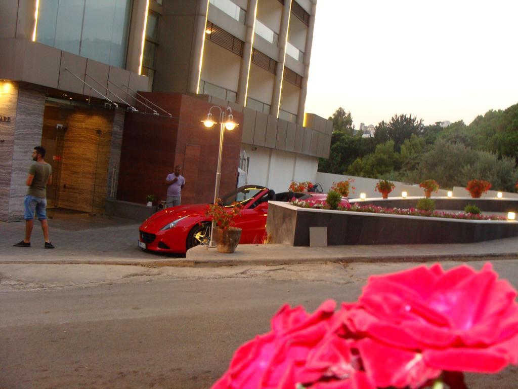 Monte Mare Hotel Jounieh Exteriör bild