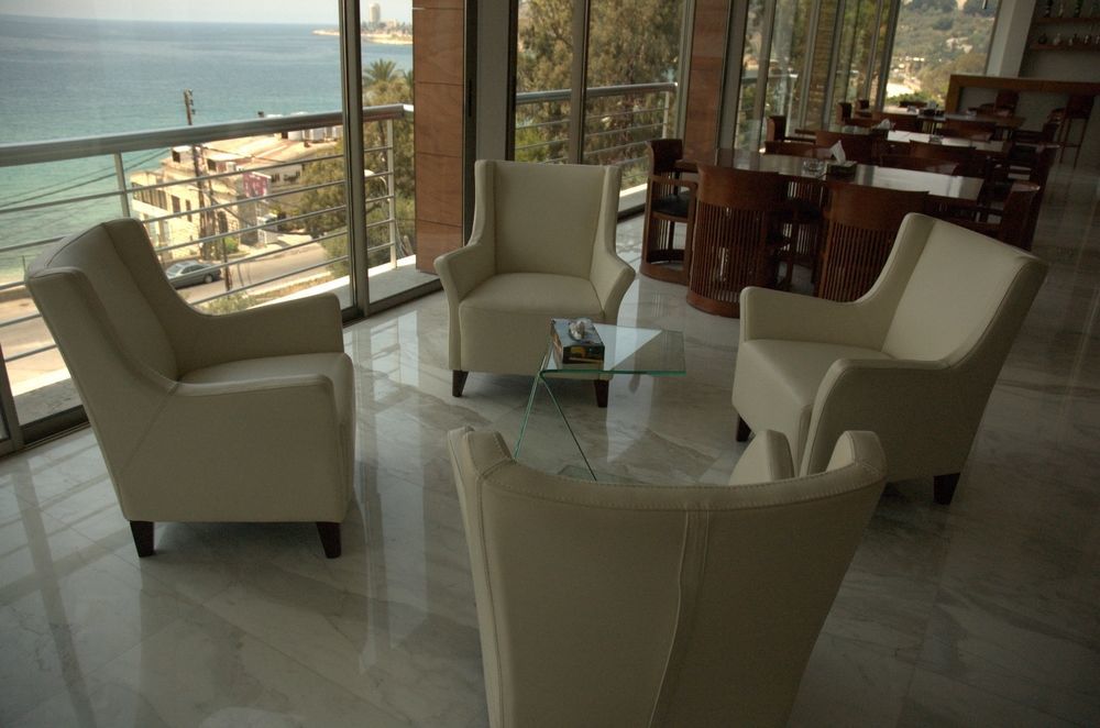 Monte Mare Hotel Jounieh Exteriör bild