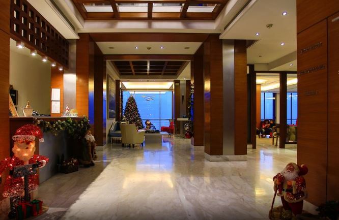 Monte Mare Hotel Jounieh Exteriör bild