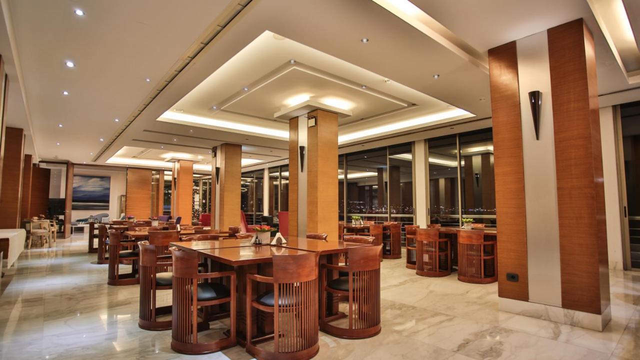 Monte Mare Hotel Jounieh Exteriör bild